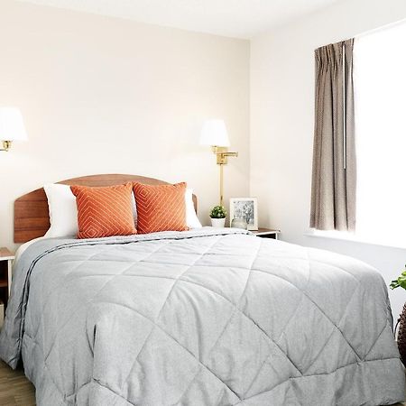 Intown Suites Extended Stay Greensboro Nc - Lanada Exteriör bild